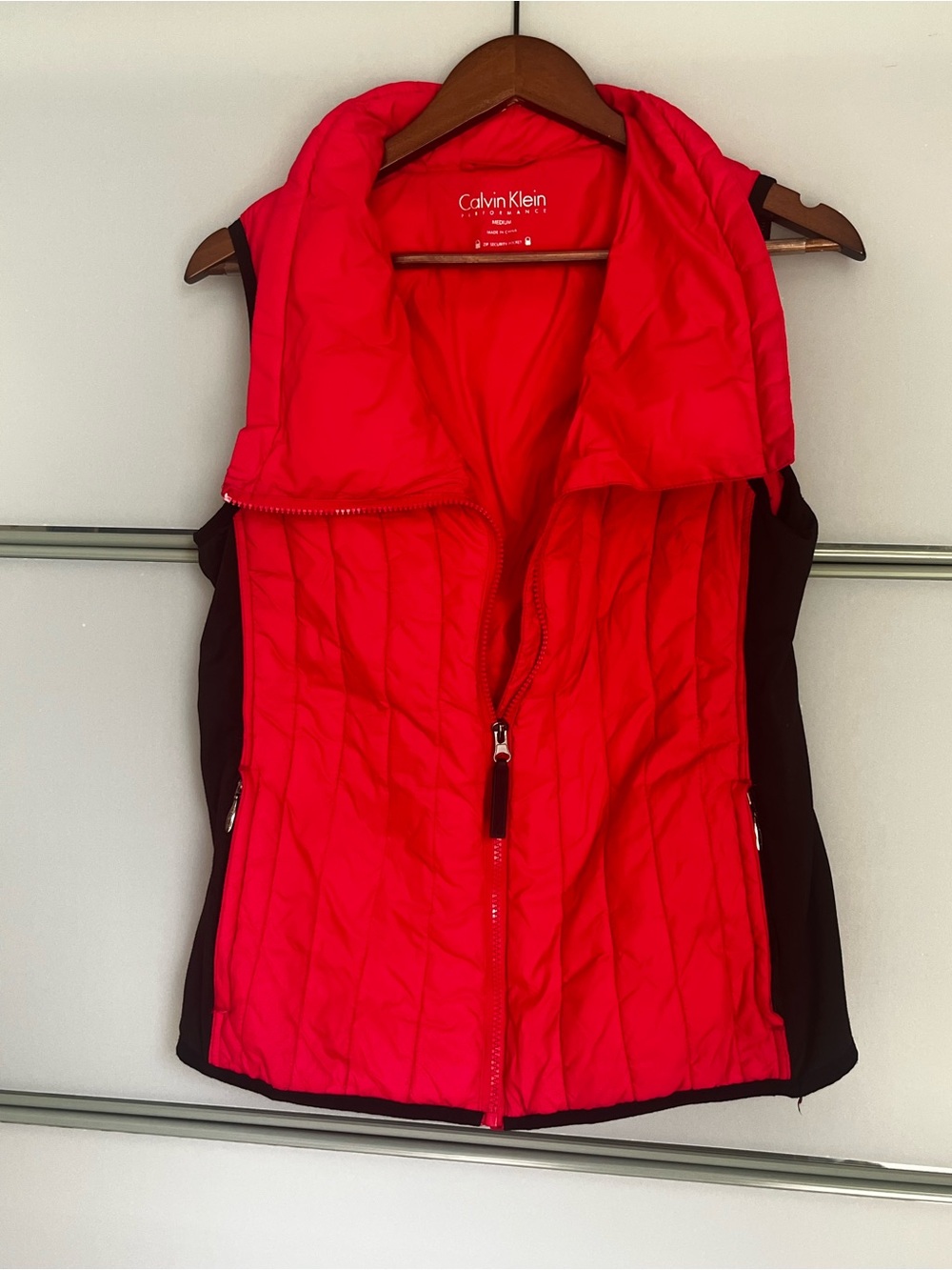 ❤️ Calvin Klein Performance Quilted Zip Vest Red Black Size Medium